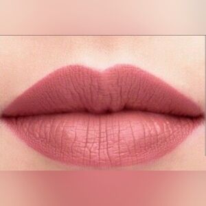 Jeffree Star Cosmetics Velour Liquid Lipstick in yak